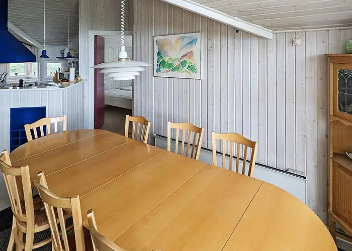 6 Person In Otterup-by Traum