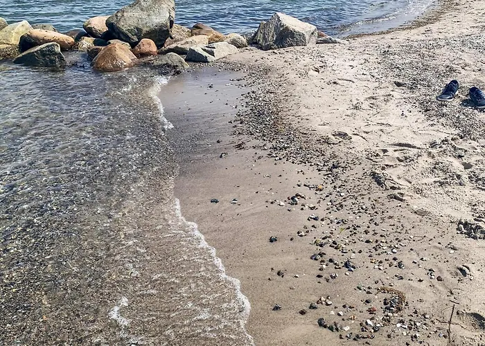 6 Person In Otterup-by Traum *